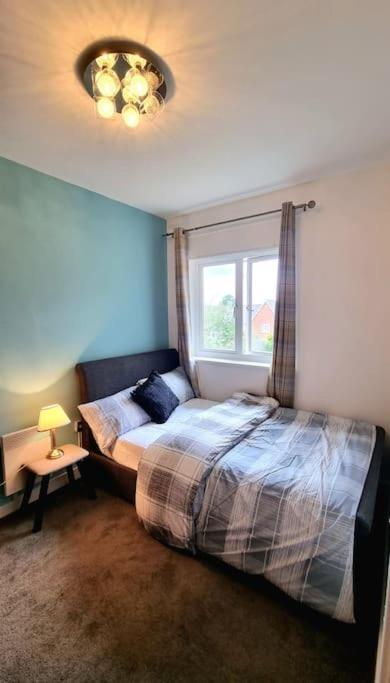 Apartment Specious Parkview Apartment, 4 Mins Walk To Underground Ilford