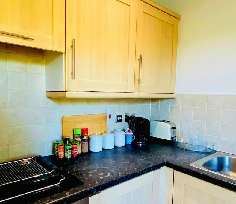 Apartment Specious Parkview Apartment, 4 Mins Walk To Underground Ilford